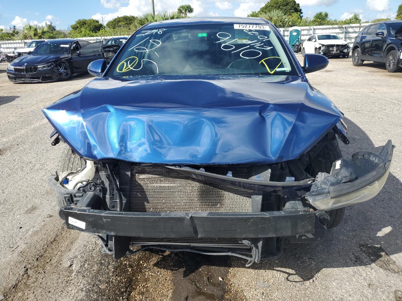 2018 HYUNDAI ELANTRA SE - Фото 5