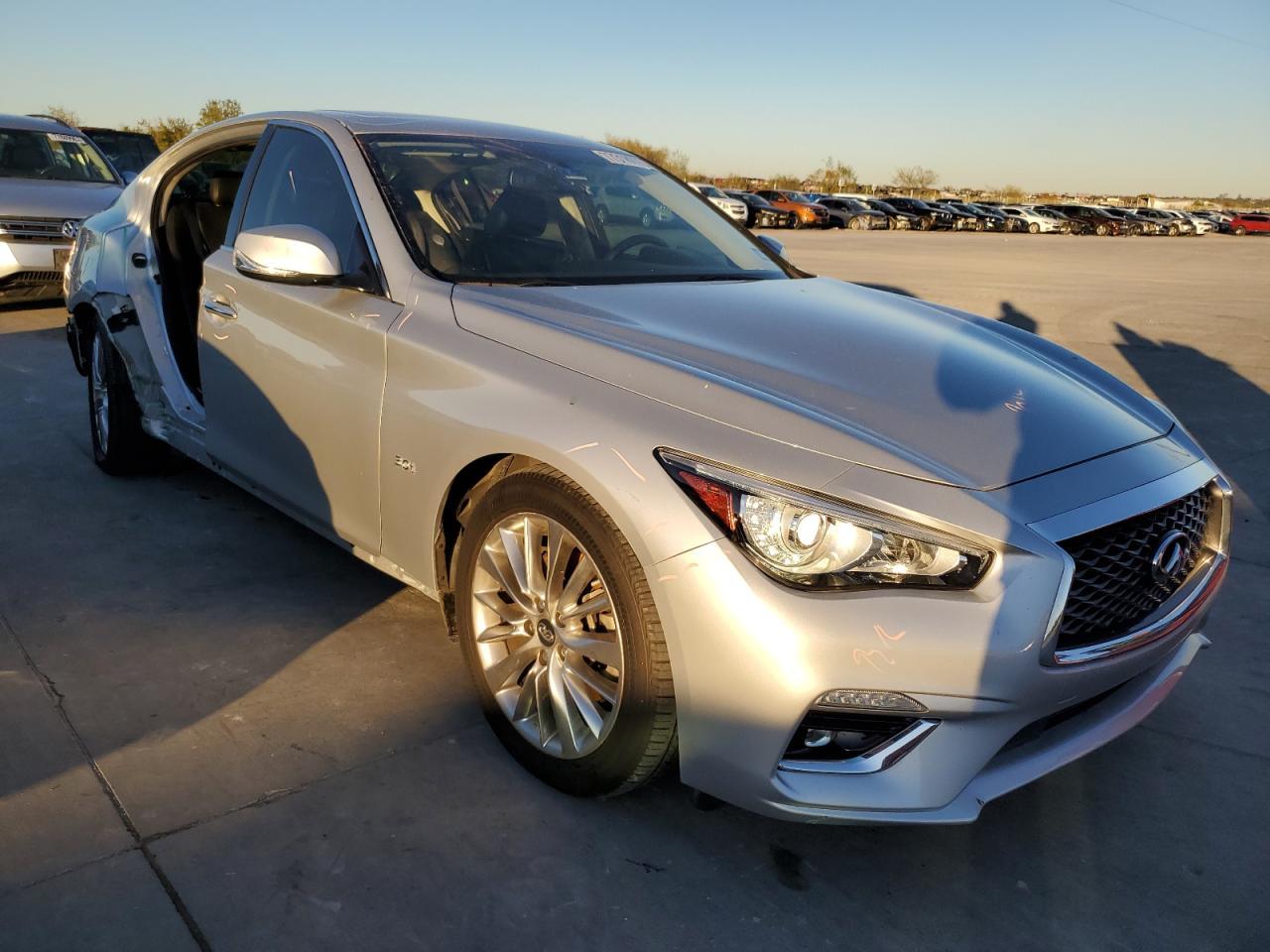 2019 INFINITI Q50 LUXE - Фото 4