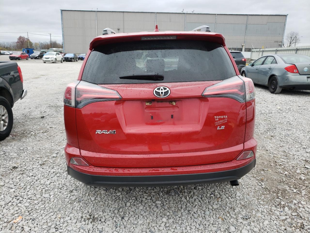 2017 TOYOTA RAV4 LE - Фото 6