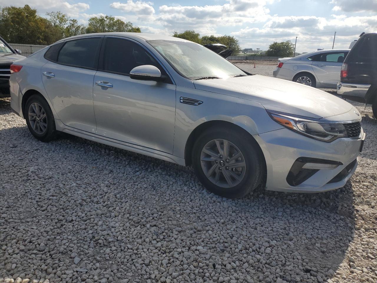 2020 KIA OPTIMA LX - Фото 4