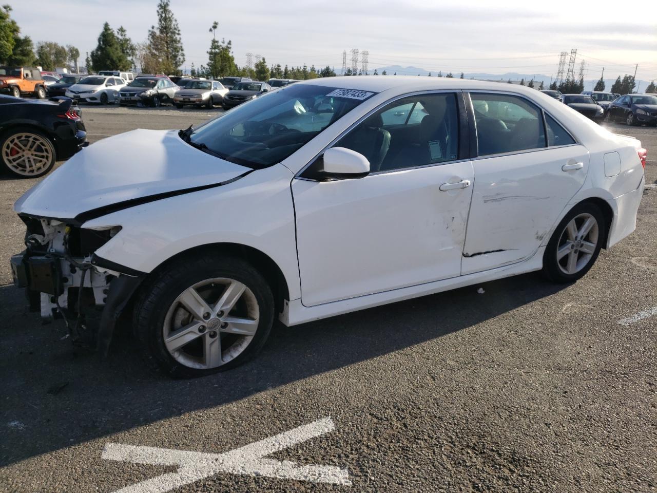 2014 TOYOTA CAMRY L