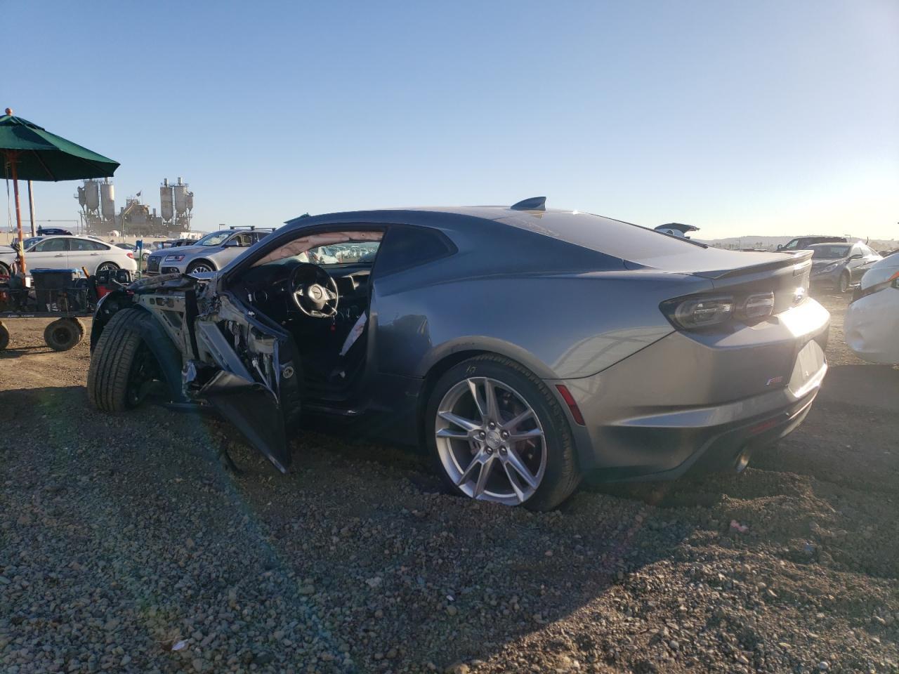 2021 CHEVROLET CAMARO LS - Фото 2