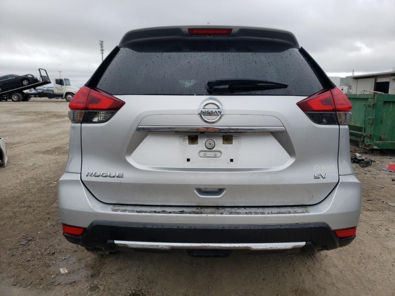 2017 NISSAN ROGUE S - Image 6