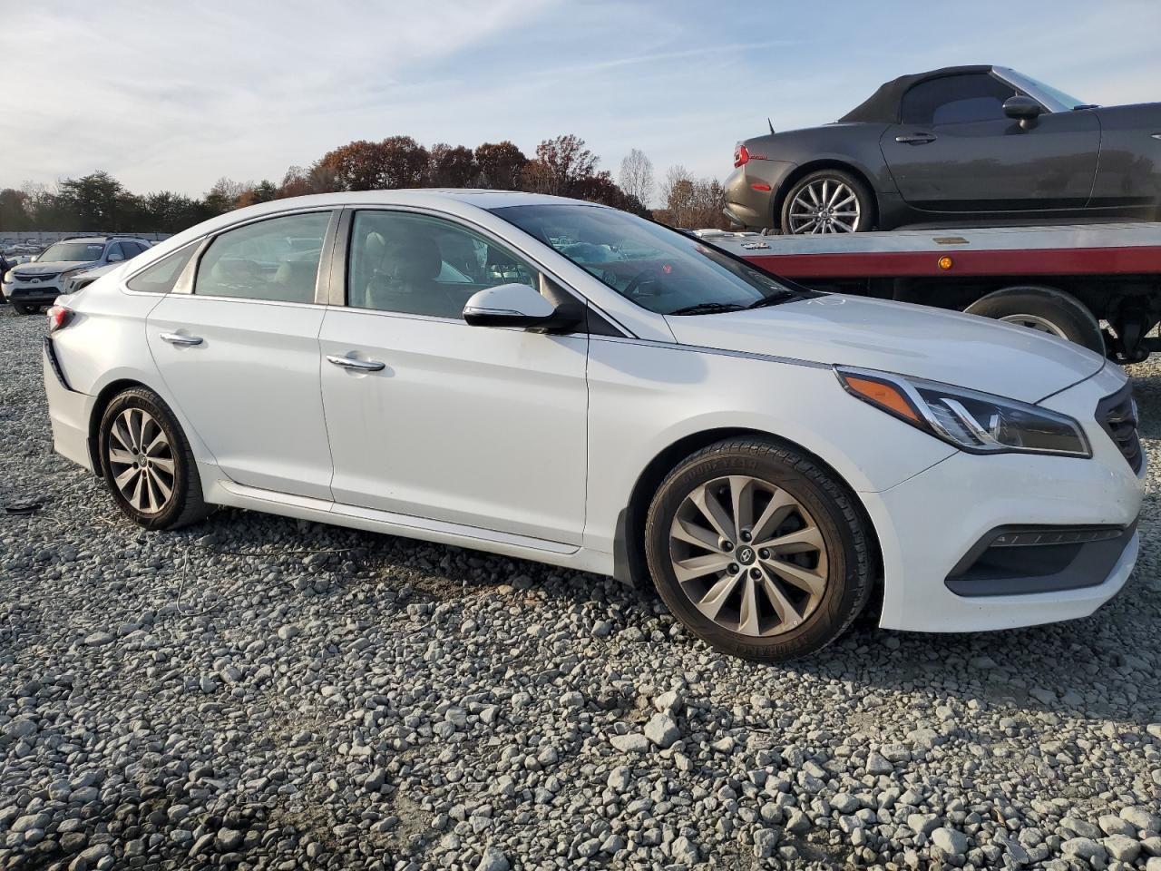 2017 HYUNDAI SONATA SPO - Image 4