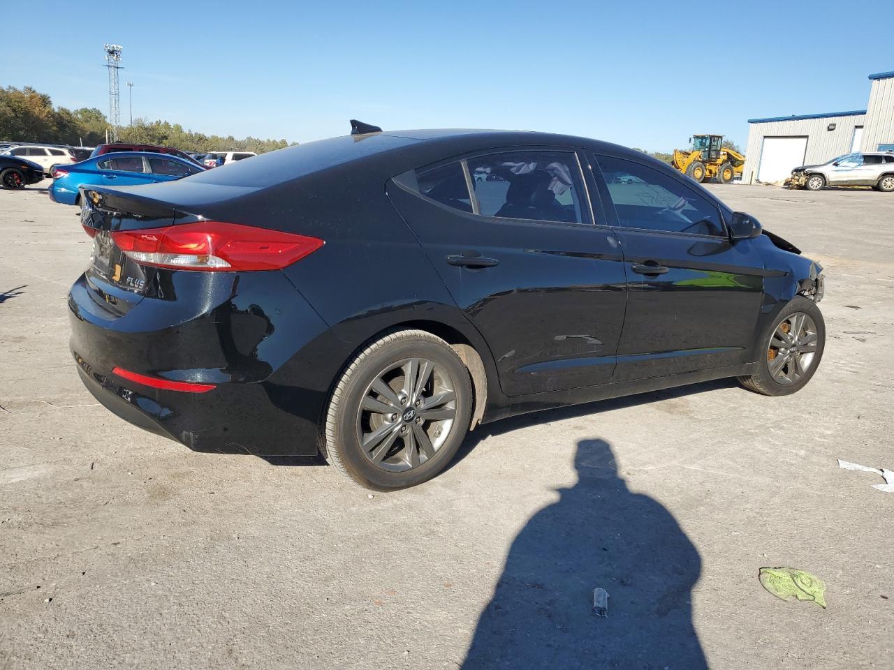 2017 HYUNDAI ELANTRA SE - Фото 3