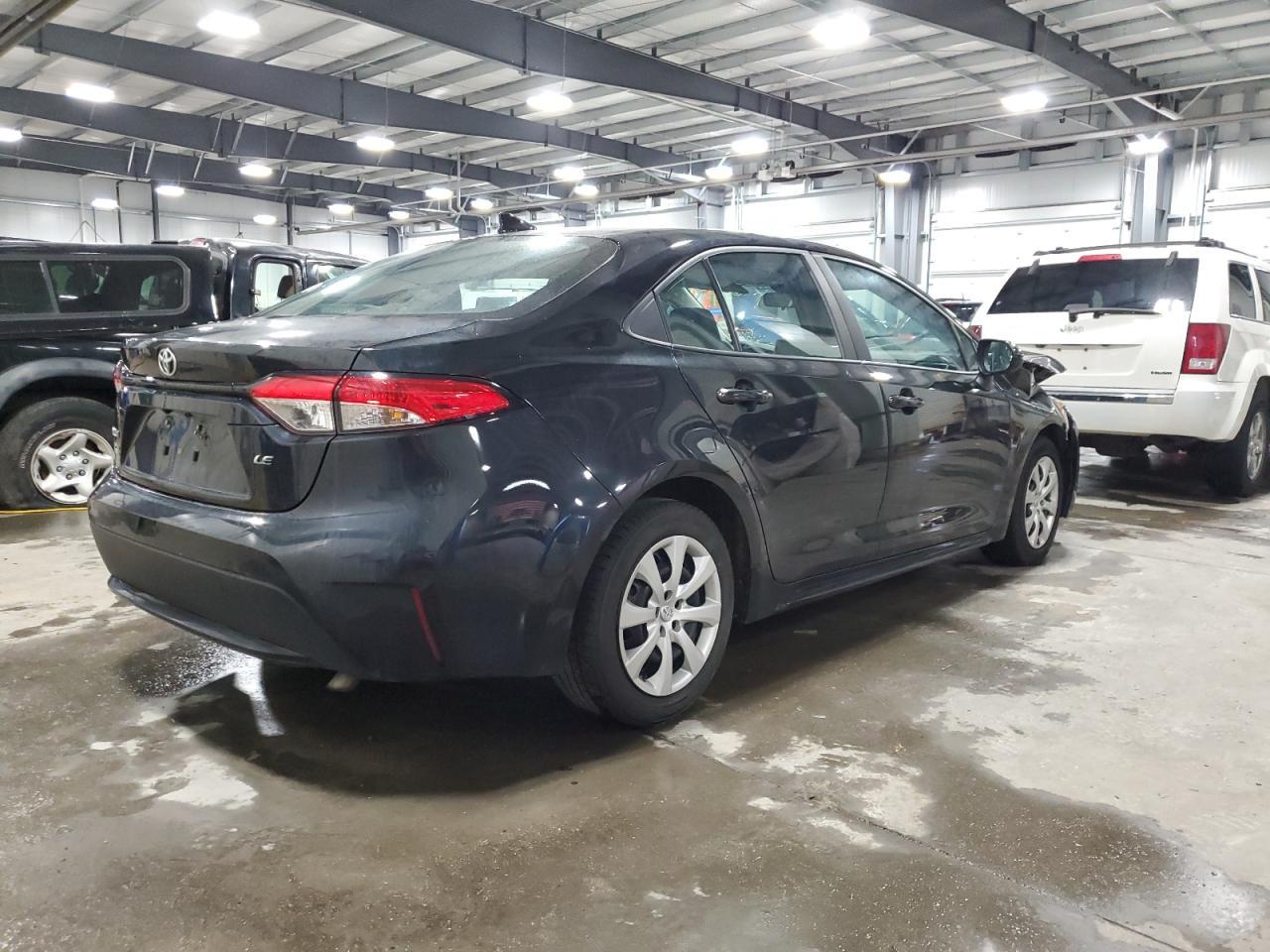 2020 TOYOTA COROLLA LE - Фото 3