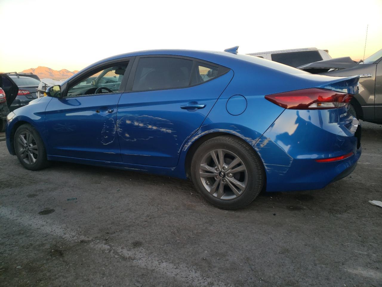 2017 HYUNDAI ELANTRA SE - Image 2