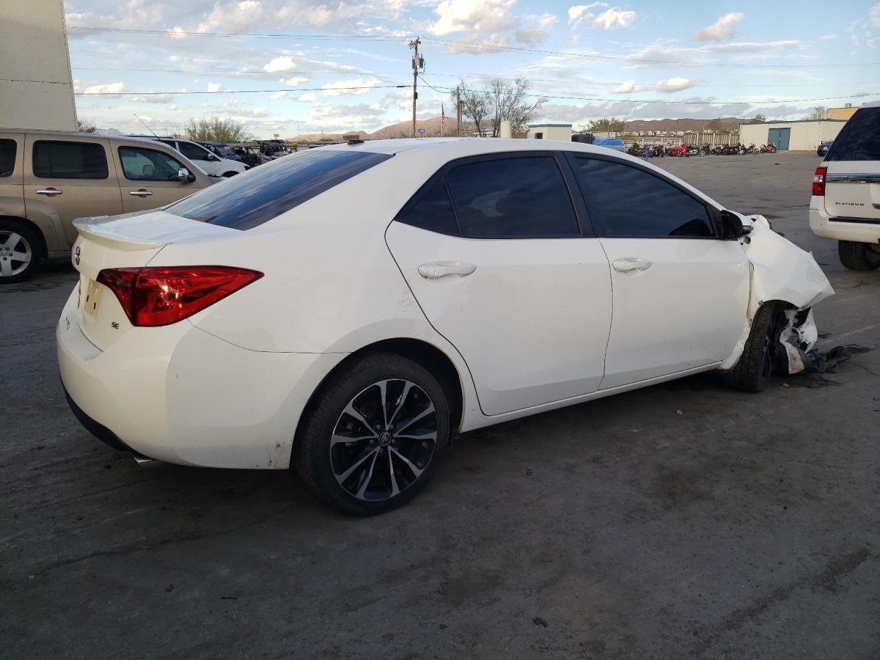 2018 TOYOTA COROLLA L - Image 3