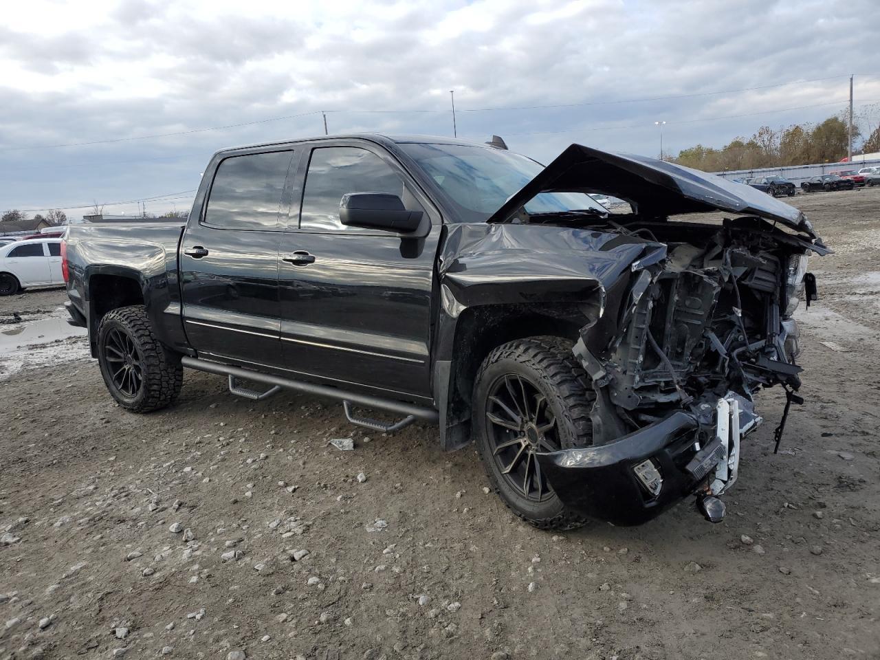 2018 CHEVROLET SILVERADO - Image 4