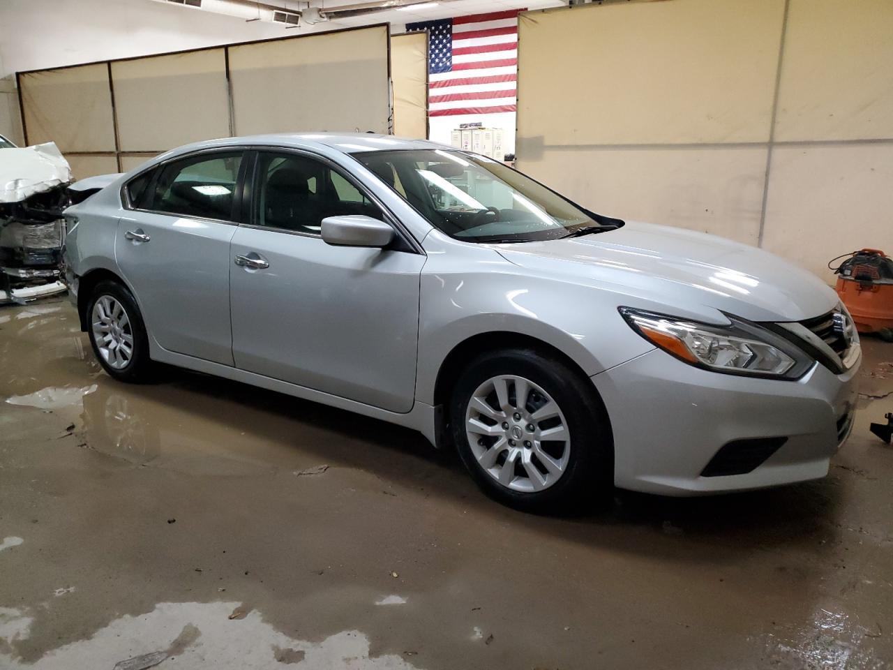 2017 NISSAN ALTIMA 2.5 - Фото 4