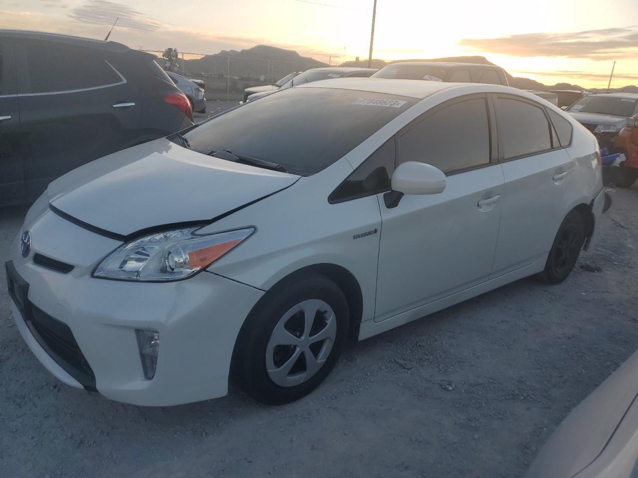 2014 TOYOTA PRIUS car image