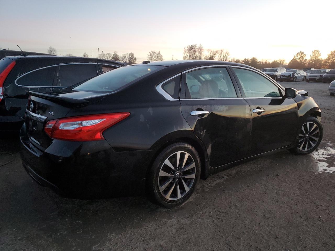 2016 NISSAN ALTIMA 2.5 - Фото 3