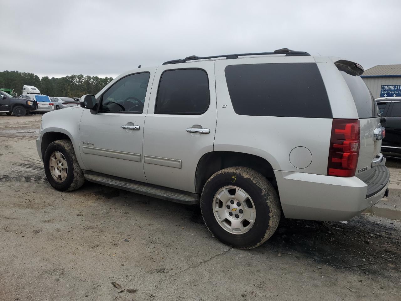 2011 CHEVROLET TAHOE K150 - Image 2