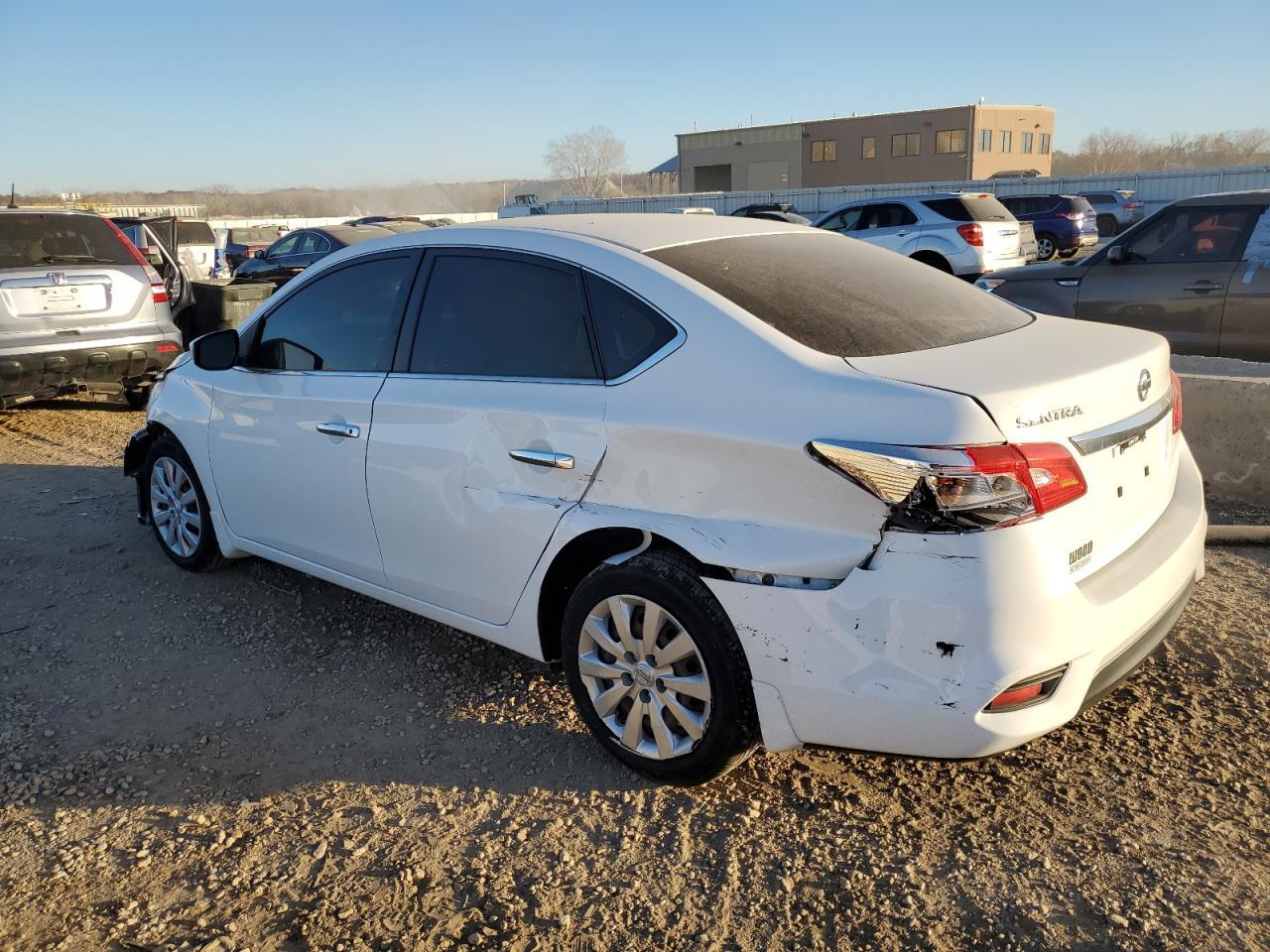 2016 NISSAN SENTRA S - Фото 2