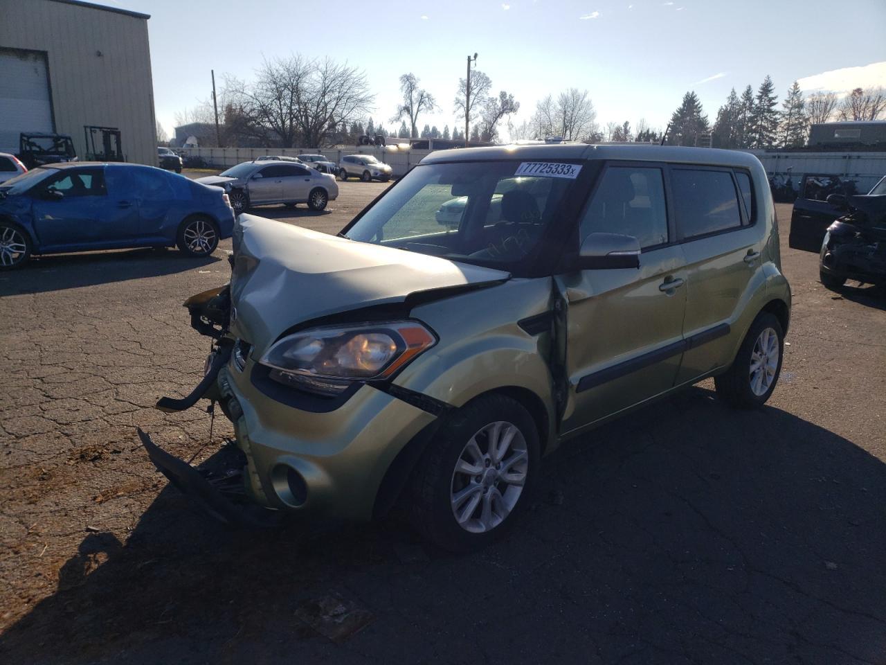 2013 KIA SOUL + car image