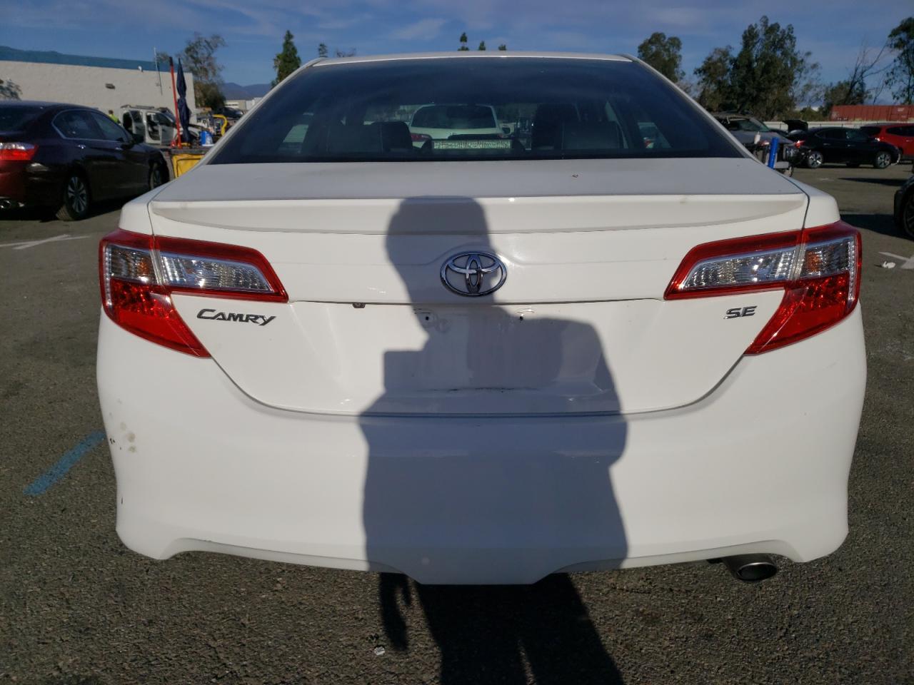 2014 TOYOTA CAMRY L - Image 6