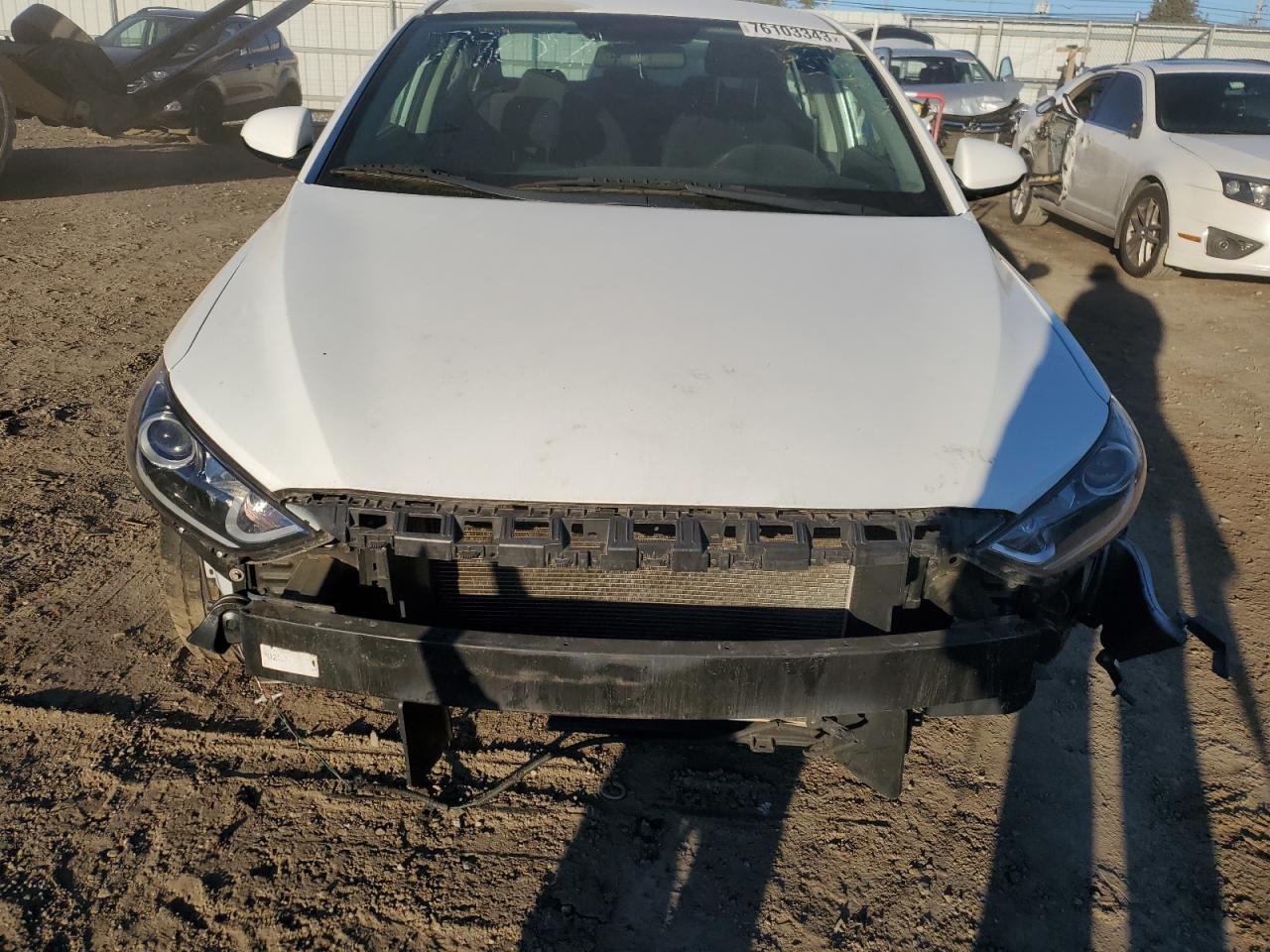 2018 HYUNDAI ELANTRA SE - Image 5