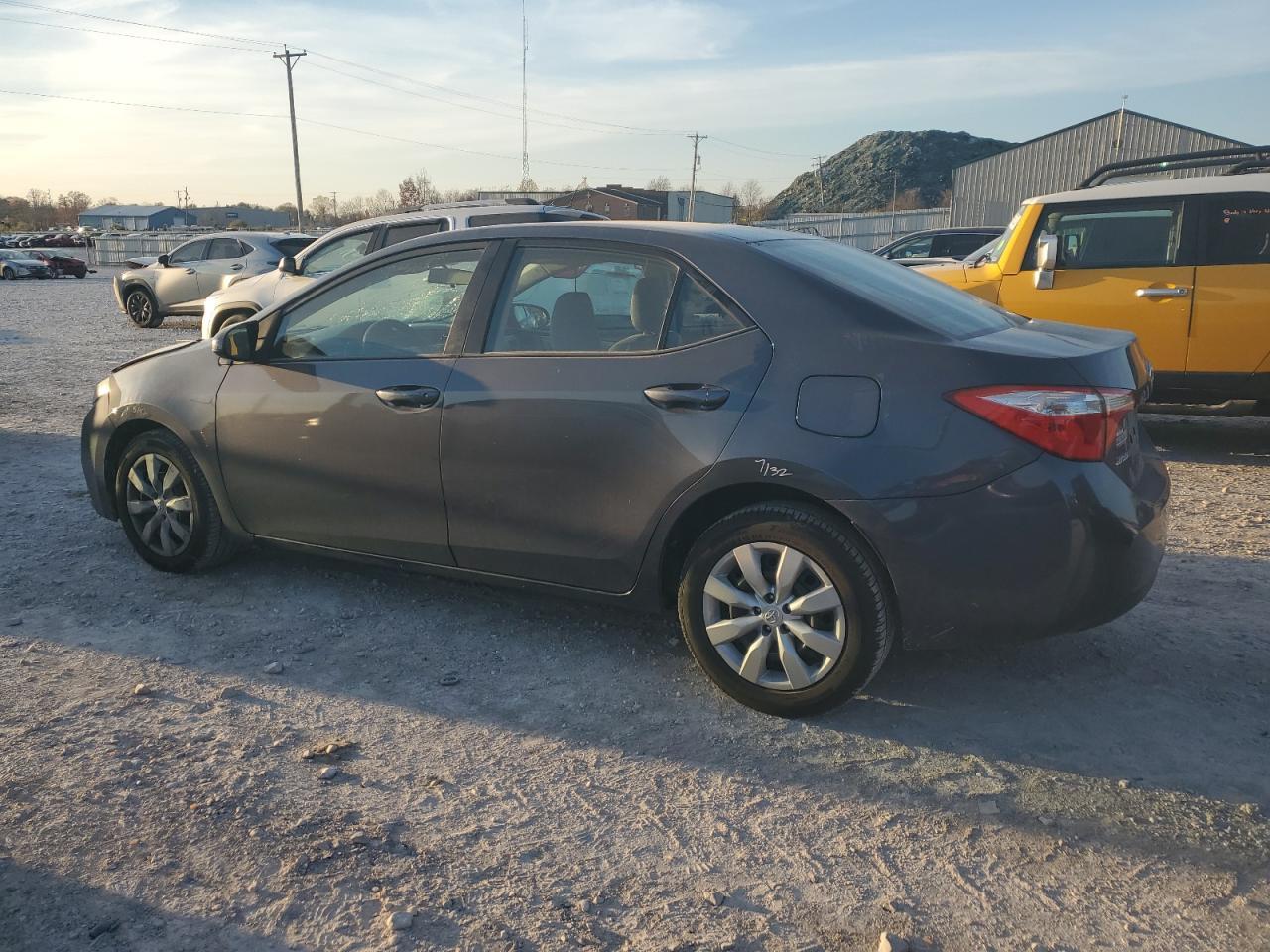 2015 TOYOTA COROLLA L - Фото 2