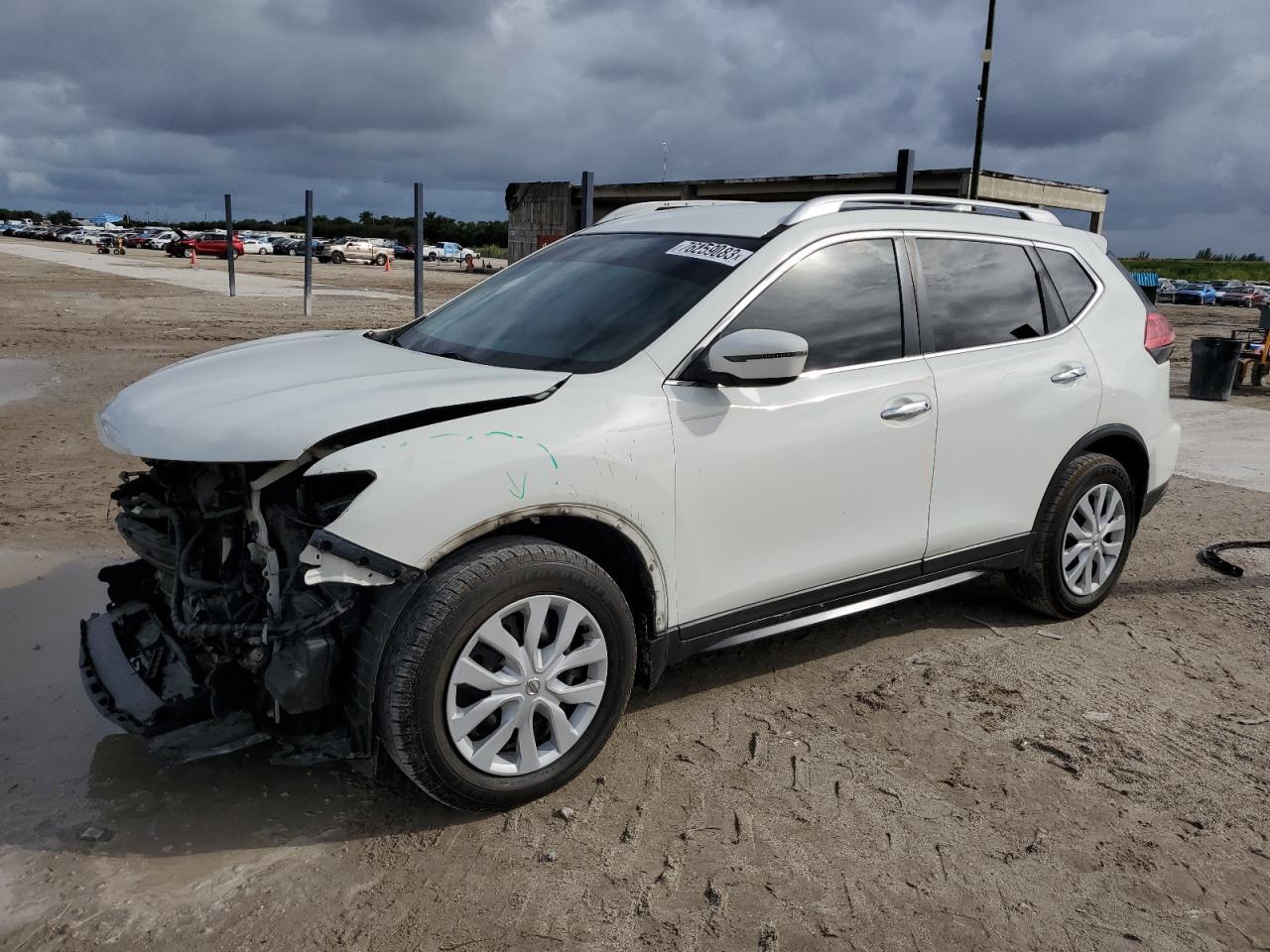 2017 NISSAN ROGUE S