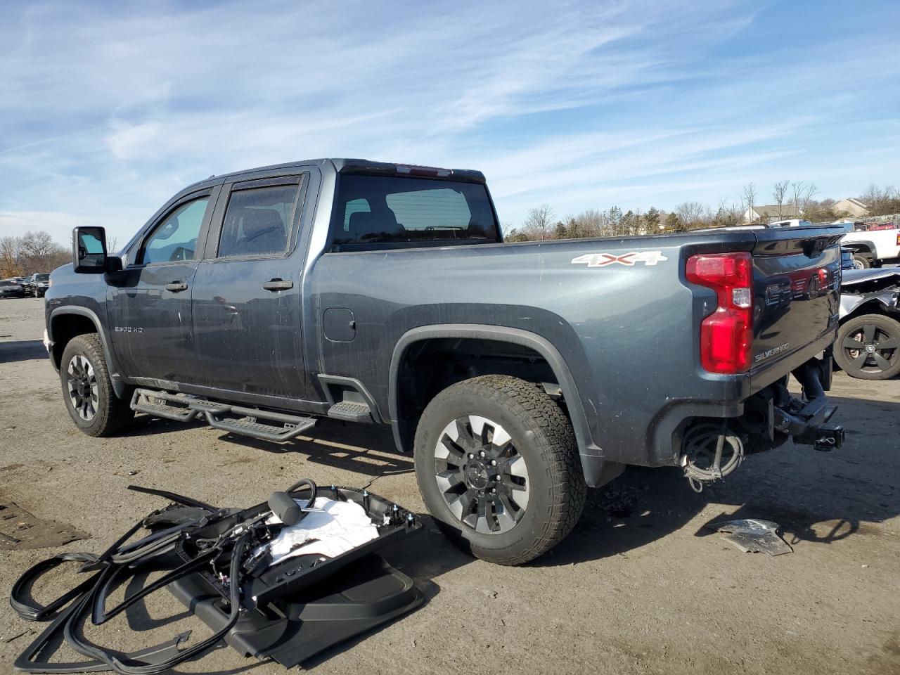 2020 CHEVROLET SILVERADO - Фото 2