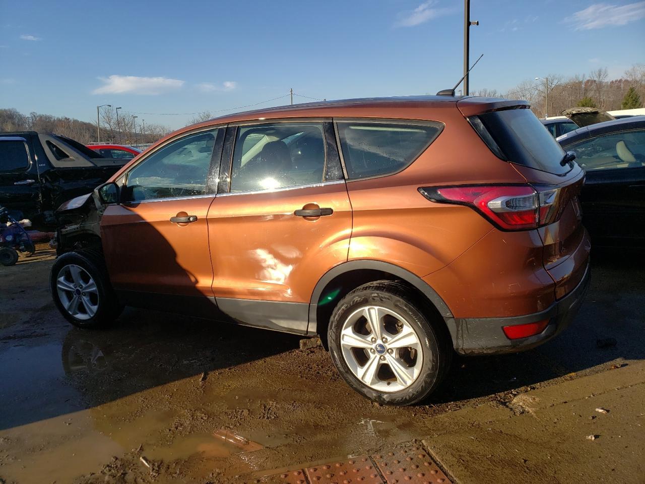 2017 FORD ESCAPE S - Image 2
