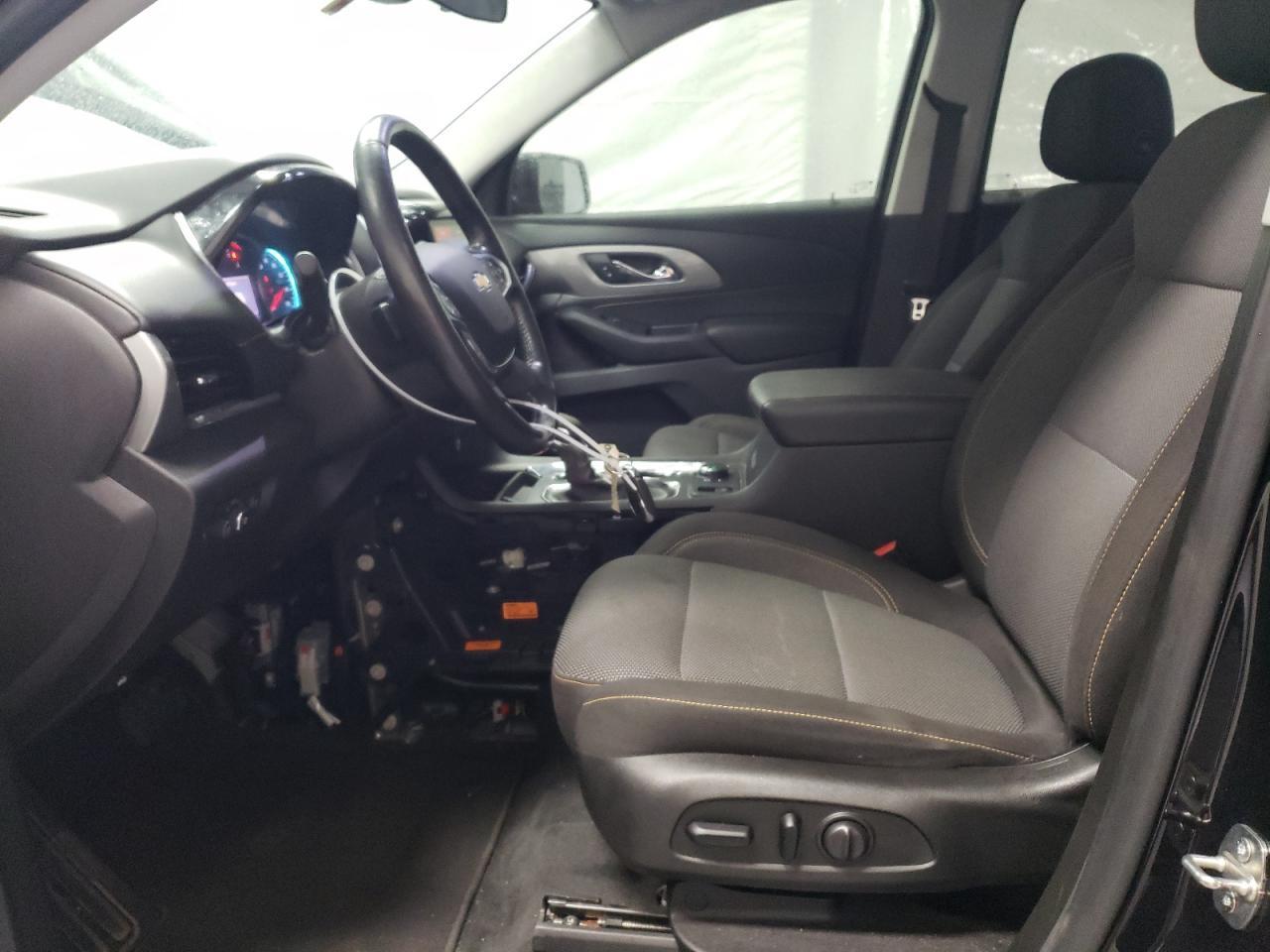 2021 CHEVROLET TRAVERSE L - Фото 7