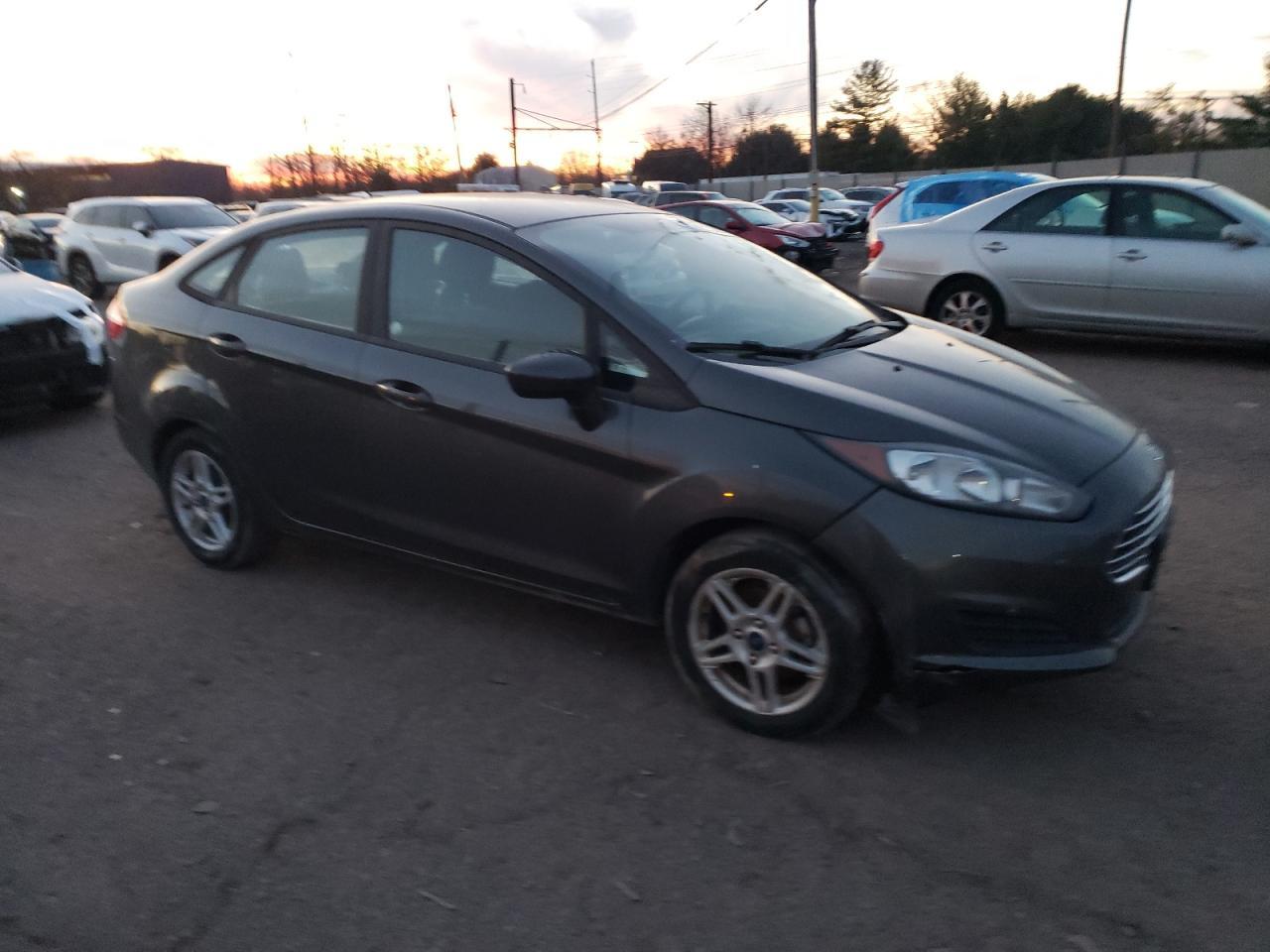 2019 FORD FIESTA SE - Image 4