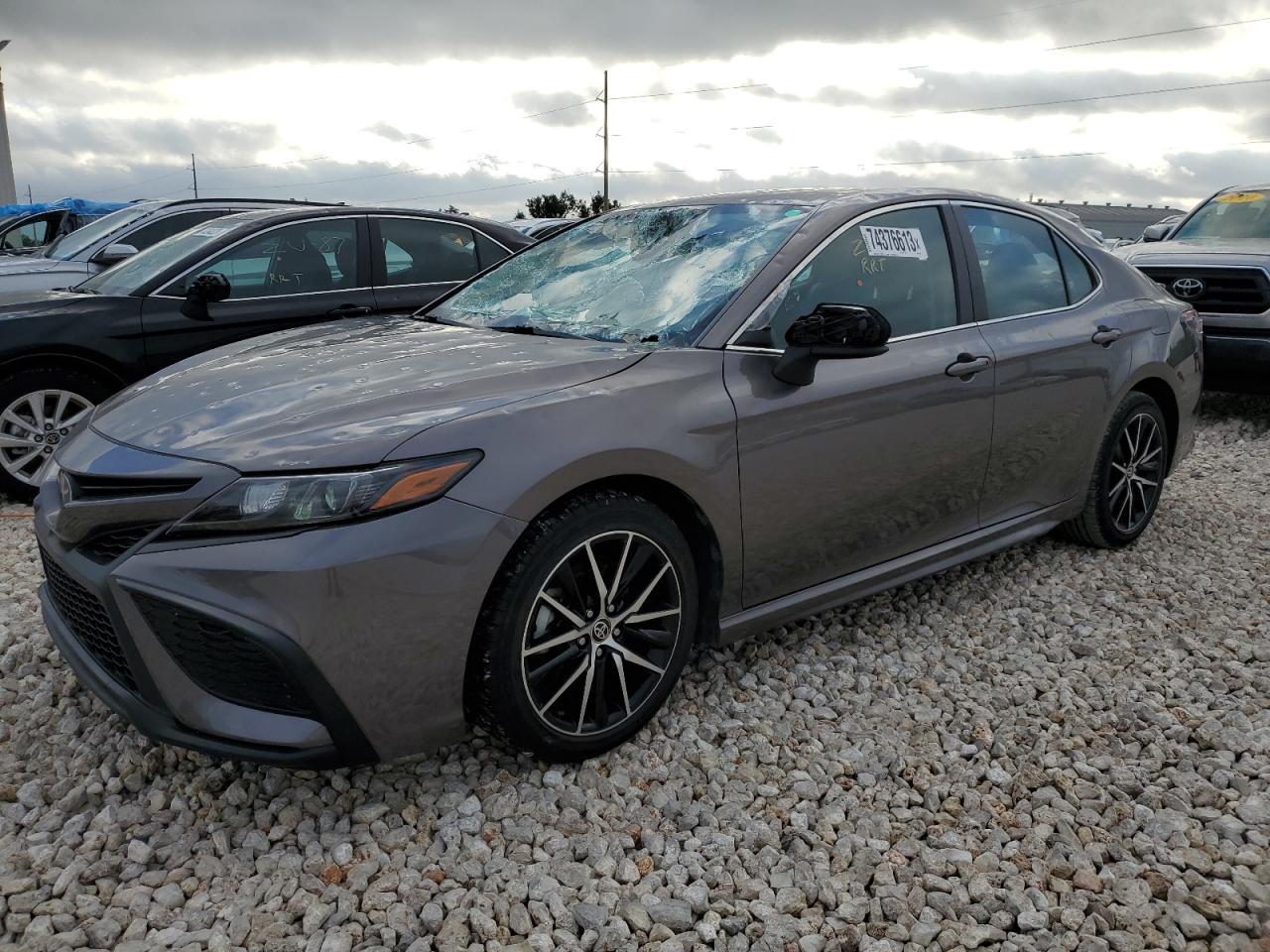 2021 TOYOTA CAMRY SE