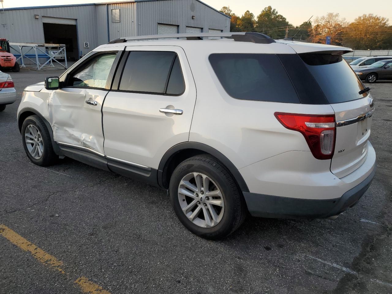 2013 FORD EXPLORER X - Фото 2