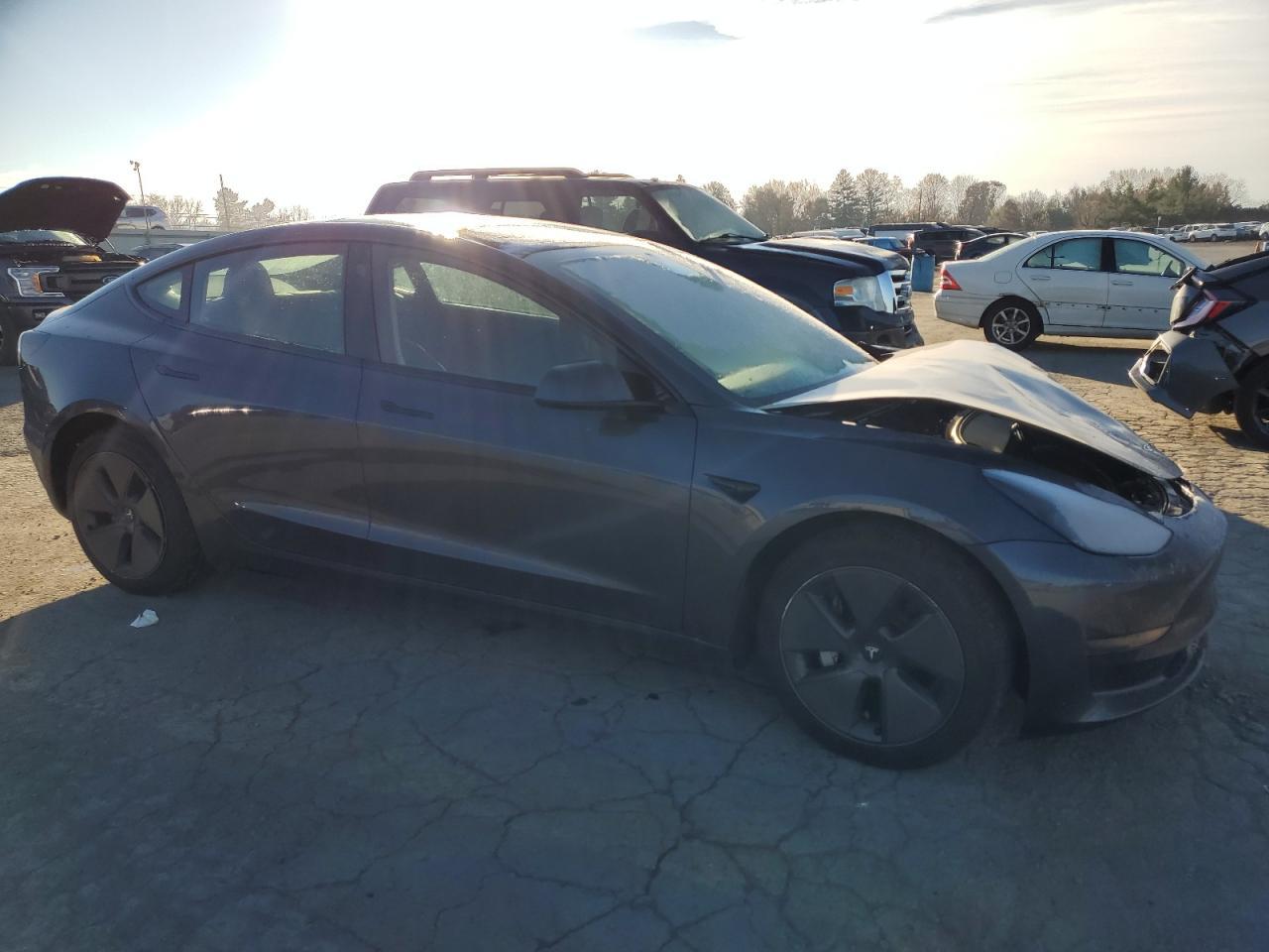 2023 TESLA MODEL 3 - Фото 4