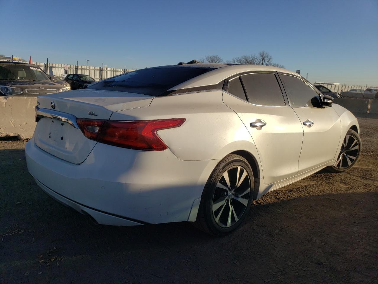 2017 NISSAN MAXIMA 3.5 - Image 3