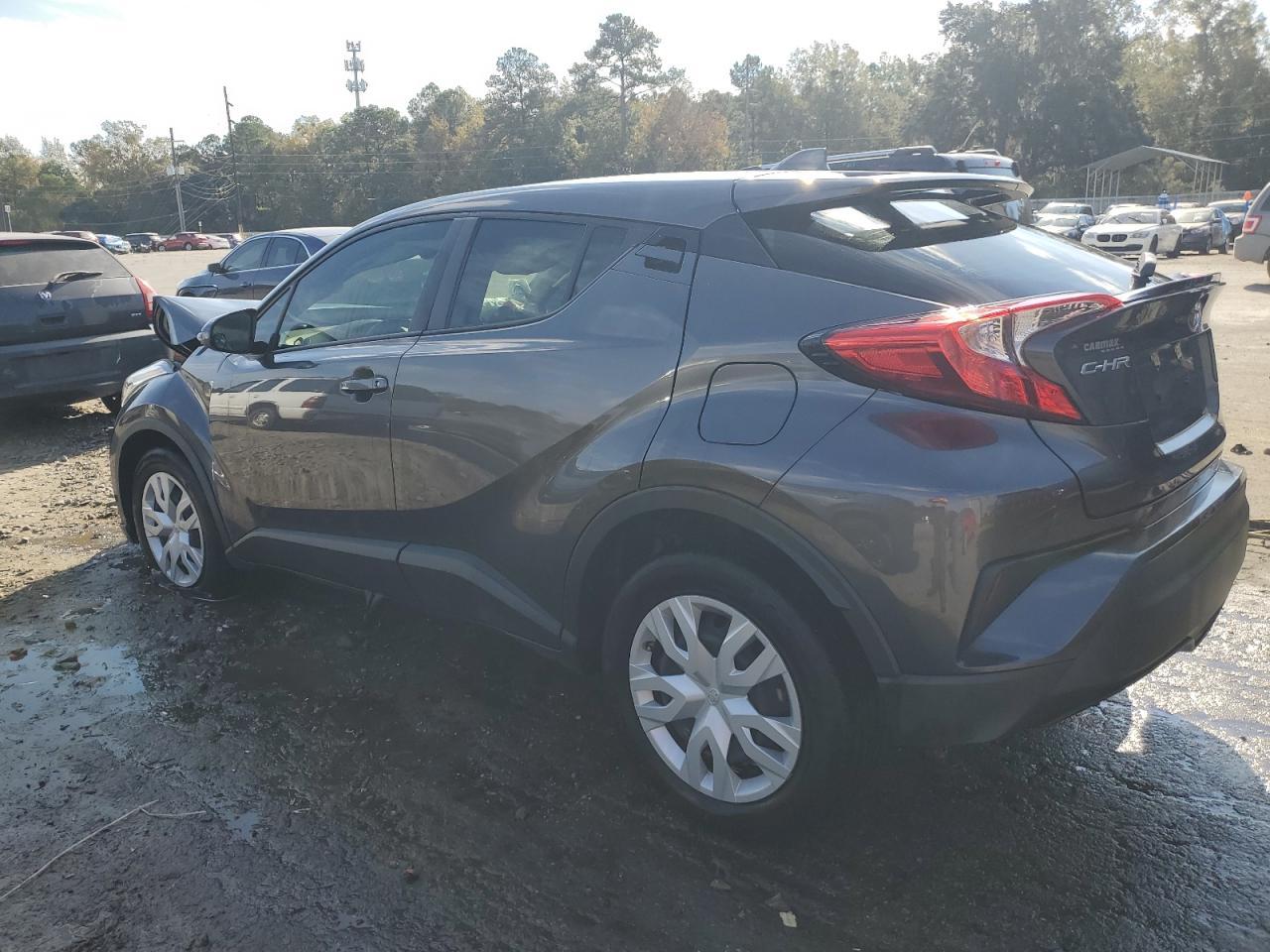 2021 TOYOTA C-HR XLE - Фото 2