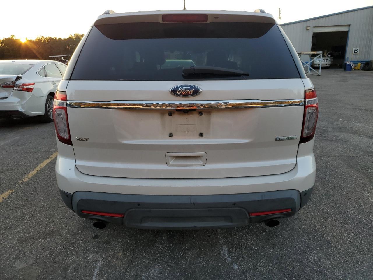 2013 FORD EXPLORER X - Фото 6