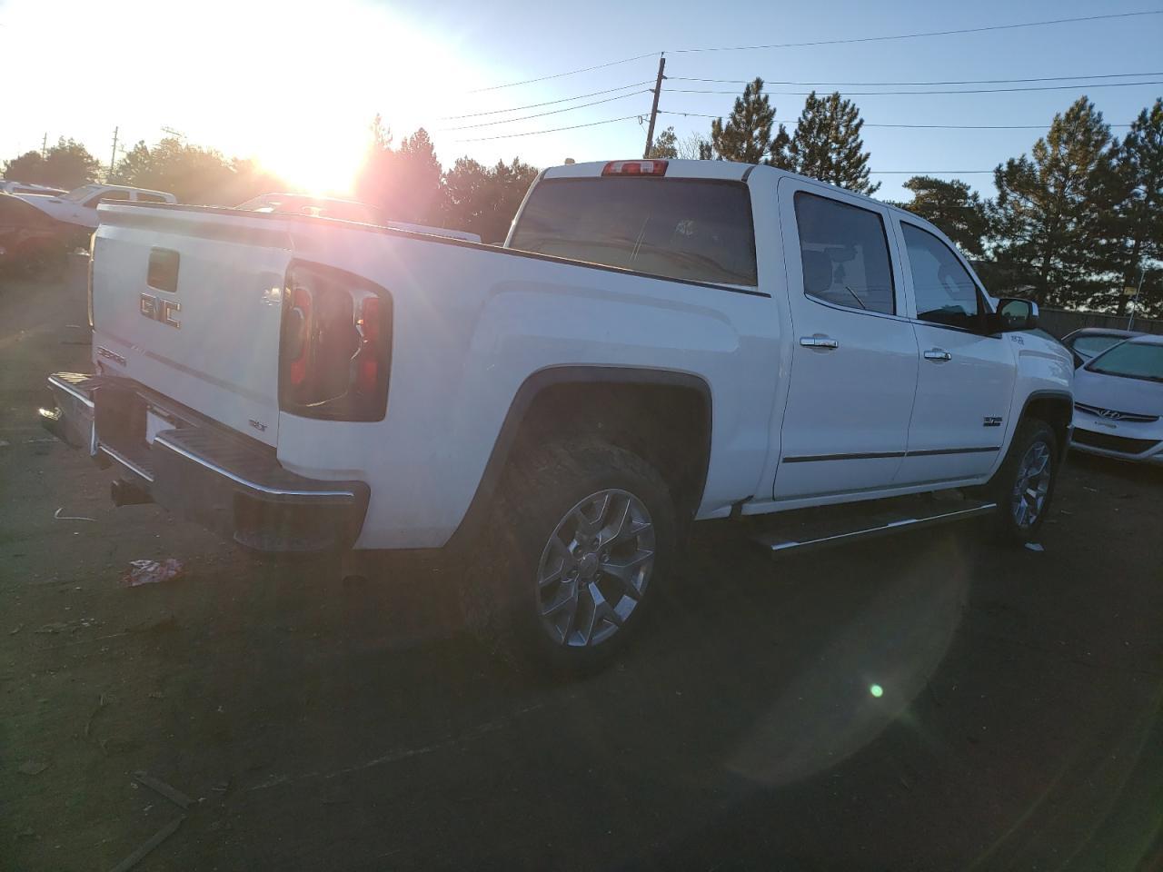2018 GMC SIERRA K15 - Фото 3