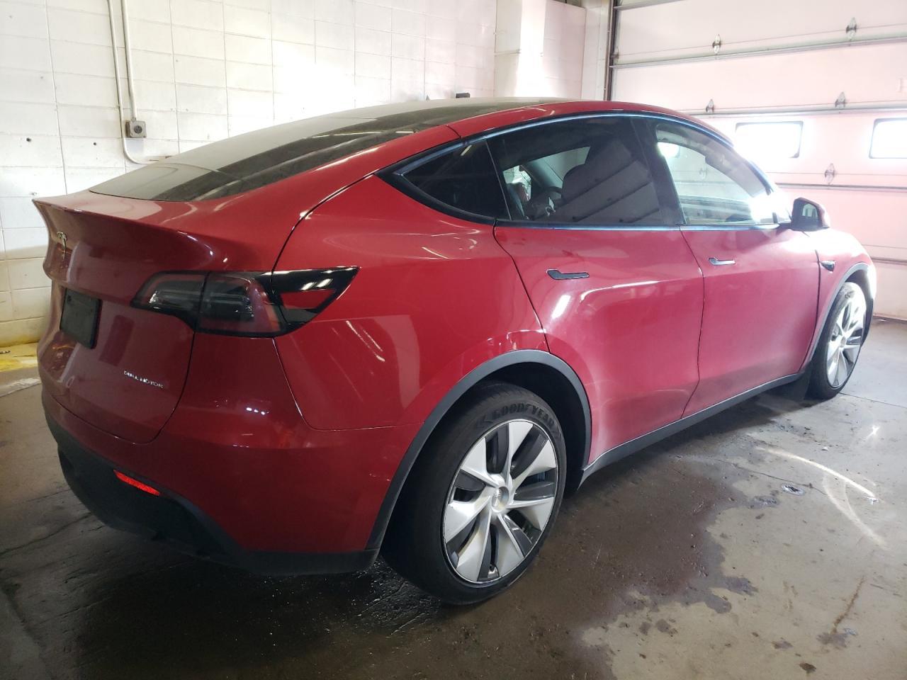 2023 TESLA MODEL Y - Фото 3