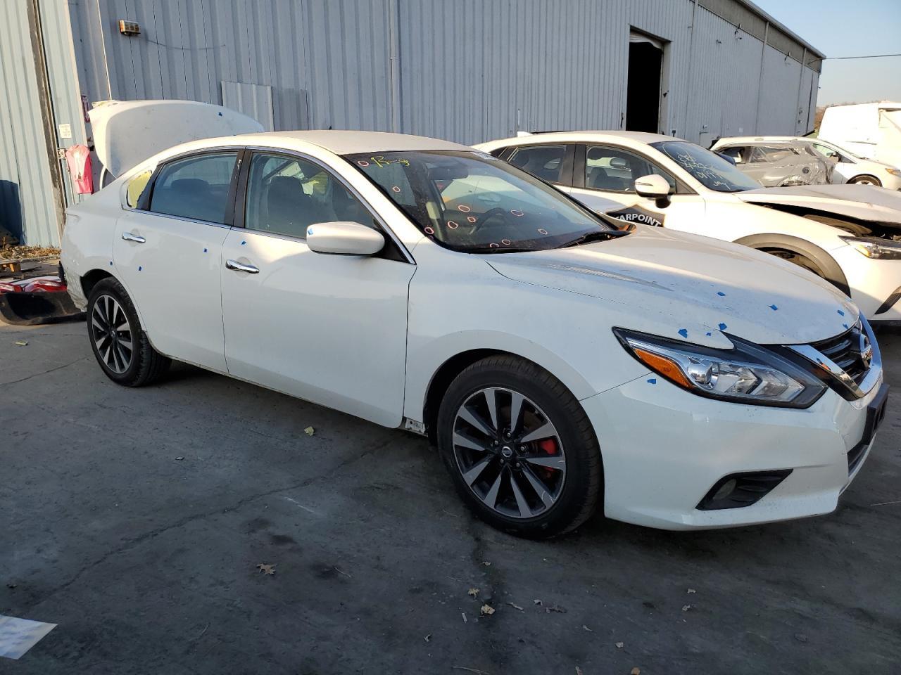 2018 NISSAN ALTIMA 2.5 - Фото 4