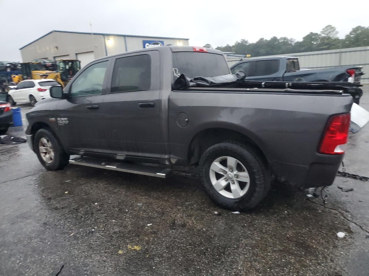 2019 RAM 1500 CLASS - Фото 2