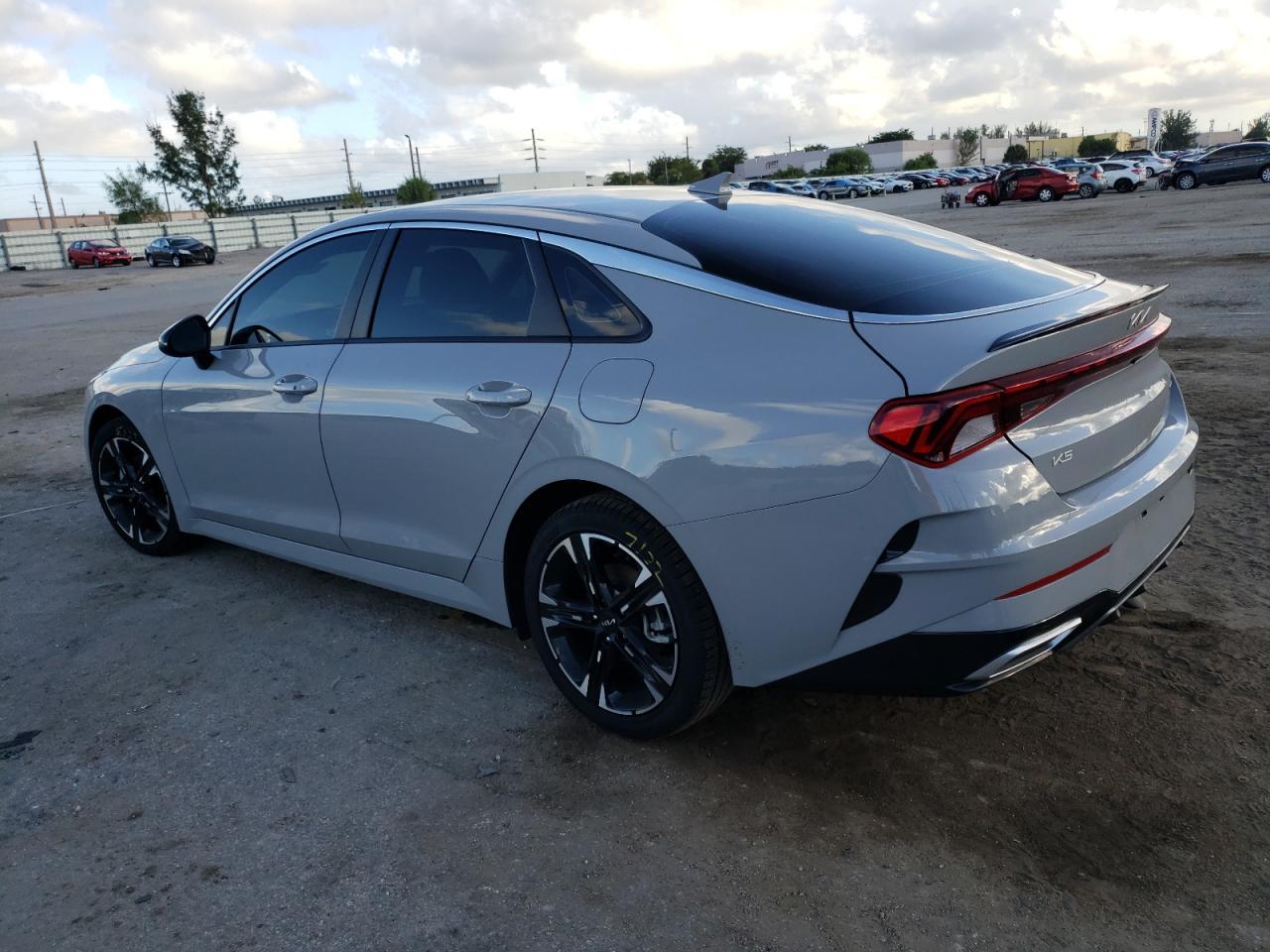 2023 KIA K5 GT LINE - Image 2