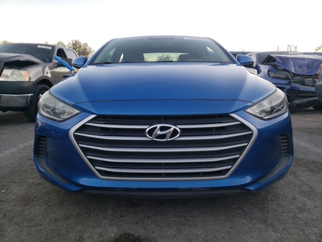 2017 HYUNDAI ELANTRA SE - Image 5