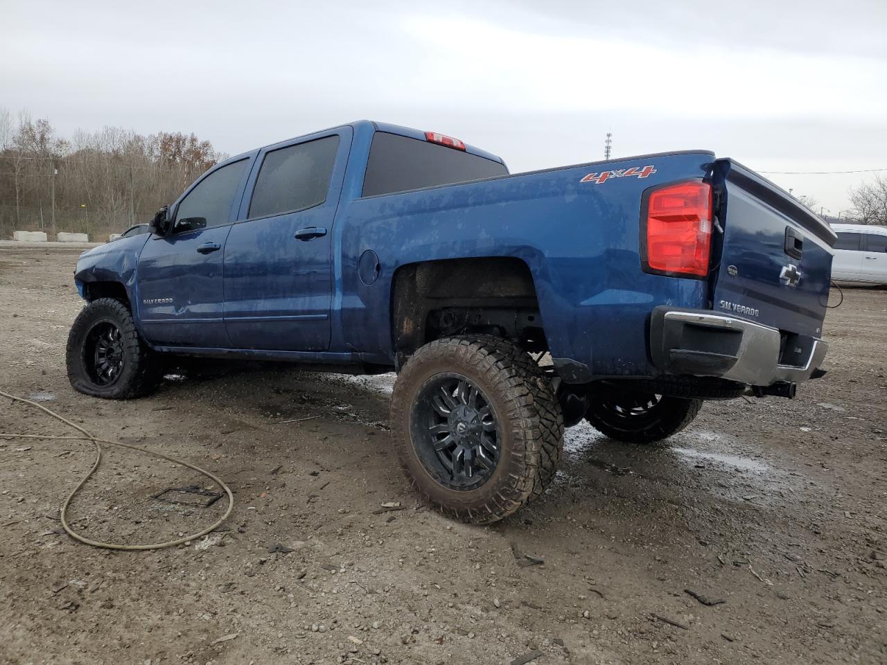 2016 CHEVROLET SILVERADO - Image 2