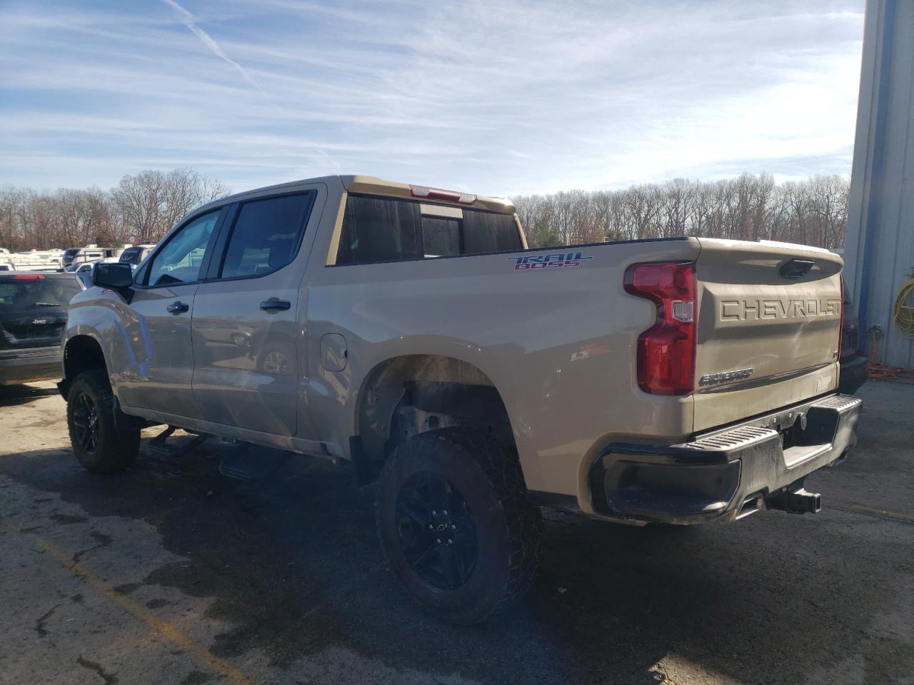 2023 CHEVROLET SILVERADO - Image 2