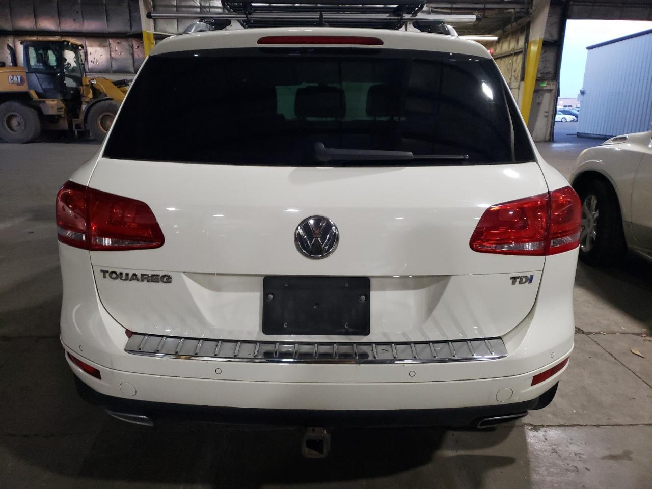 2011 VOLKSWAGEN TOUAREG V6 - Image 6