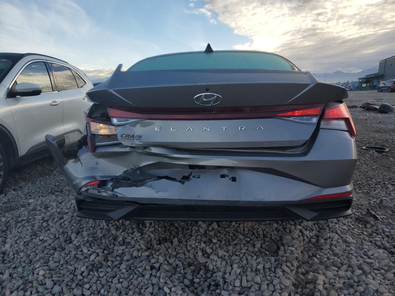 2022 HYUNDAI ELANTRA SE - Фото 6