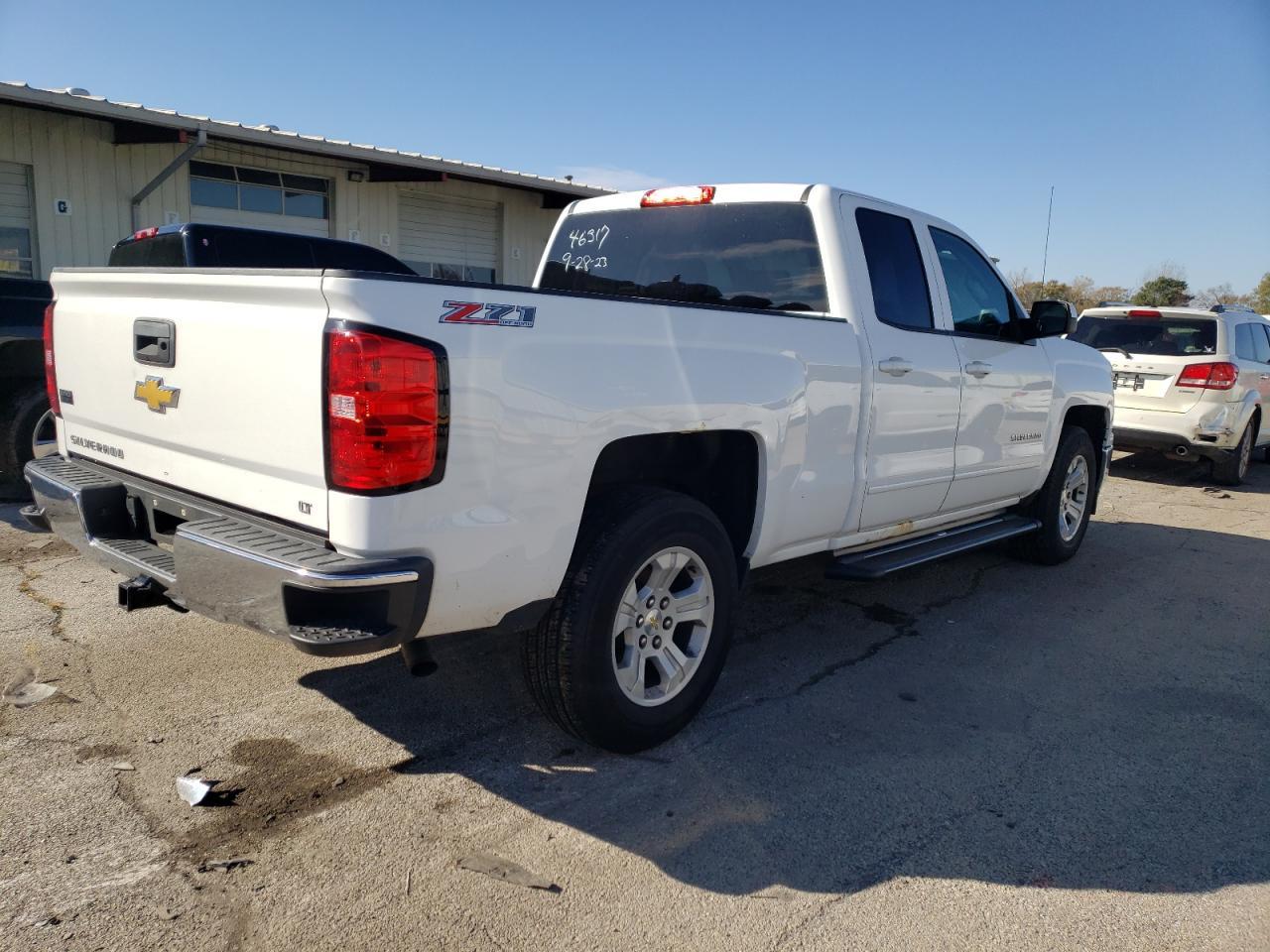 2015 CHEVROLET SILVERADO - Image 3