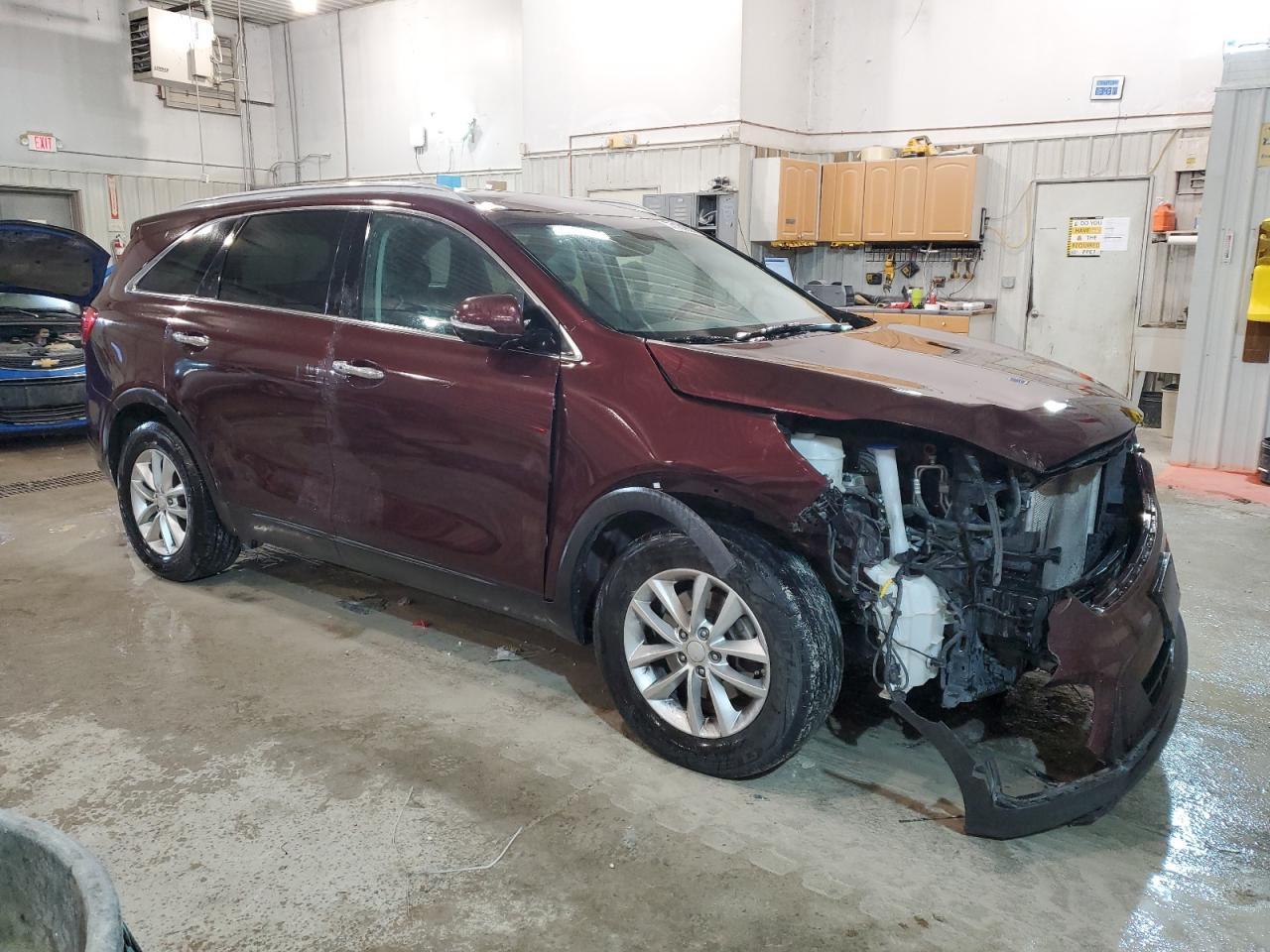 2017 KIA SORENTO LX - Фото 4