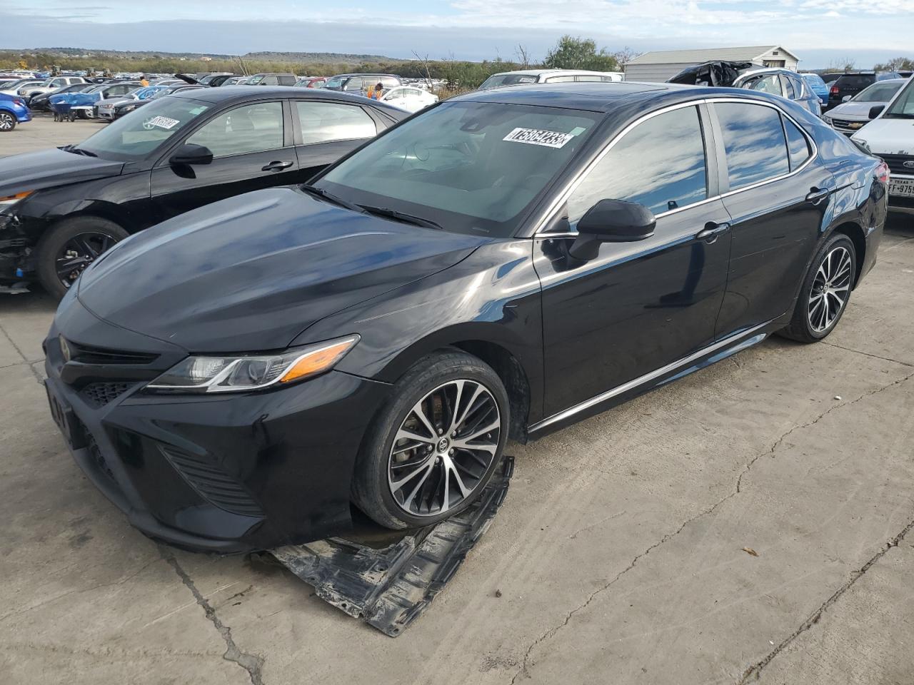 2019 TOYOTA CAMRY L
