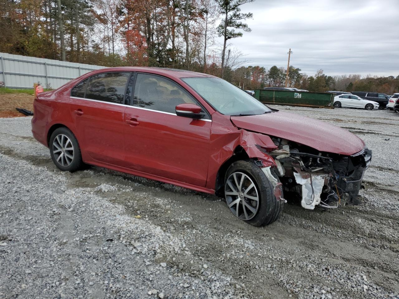 2017 VOLKSWAGEN JETTA SE - Image 4