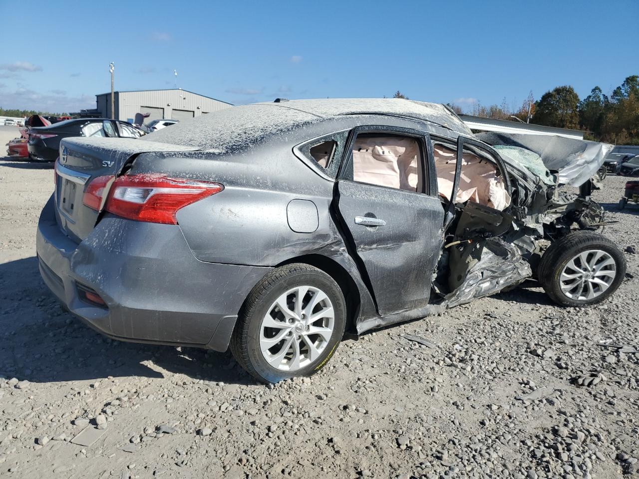 2018 NISSAN SENTRA S - Фото 3