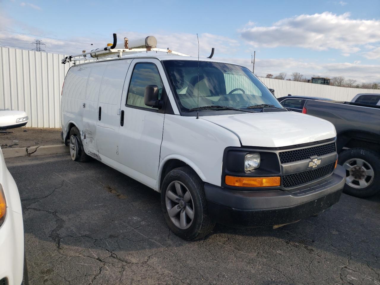 2014 CHEVROLET EXPRESS G1 - Image 4