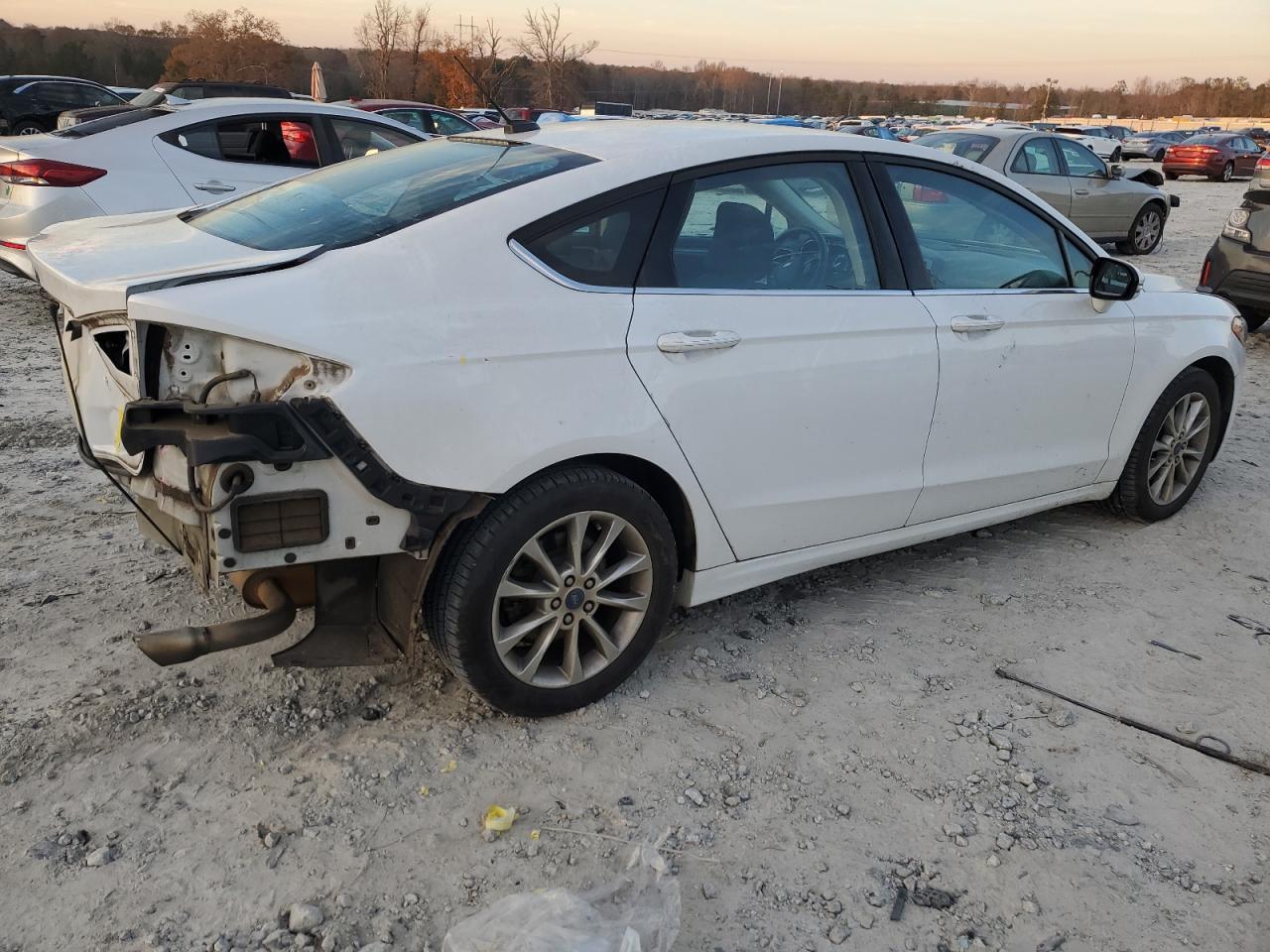 2017 FORD FUSION SE - Фото 3